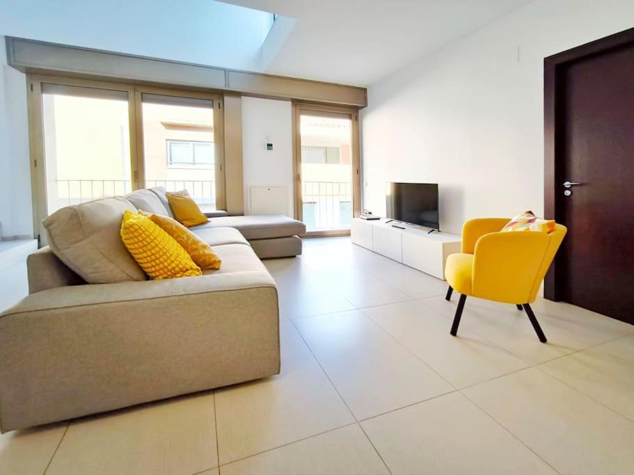 Moderno Apartamento Duplex En Terrassa Centro 外观 照片
